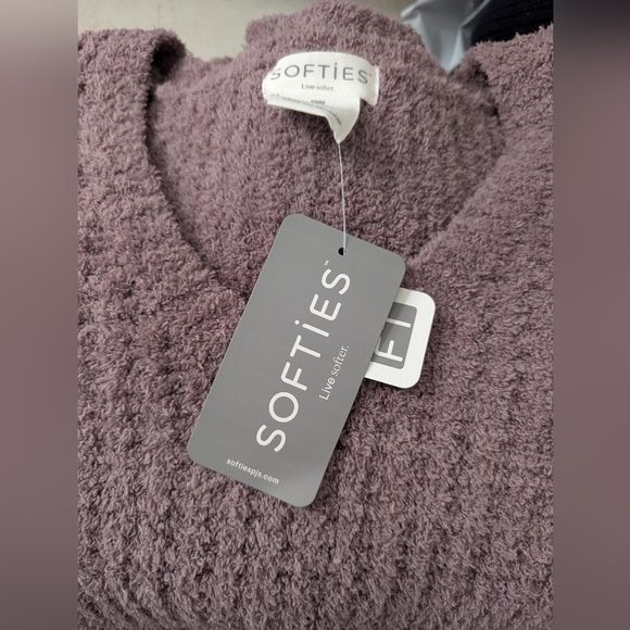 Softies Waffle Marshmallow V-Neck Luxe Lounge Set - Picture 4 of 5